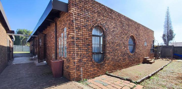 4 Bedroom Property for Sale in Dalpark Ext 1 Gauteng