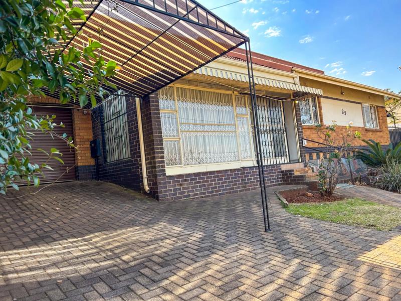 3 Bedroom Property for Sale in Discovery Gauteng