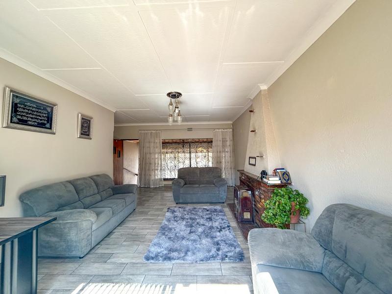 3 Bedroom Property for Sale in Discovery Gauteng
