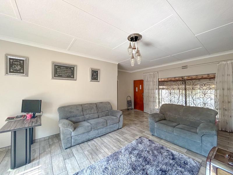 3 Bedroom Property for Sale in Discovery Gauteng