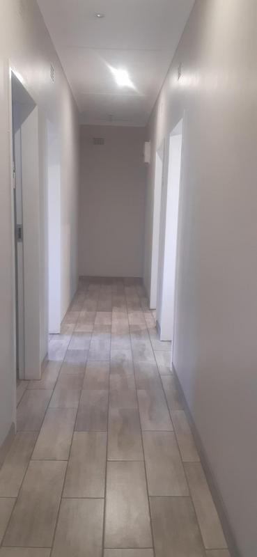 3 Bedroom Property for Sale in Discovery Gauteng