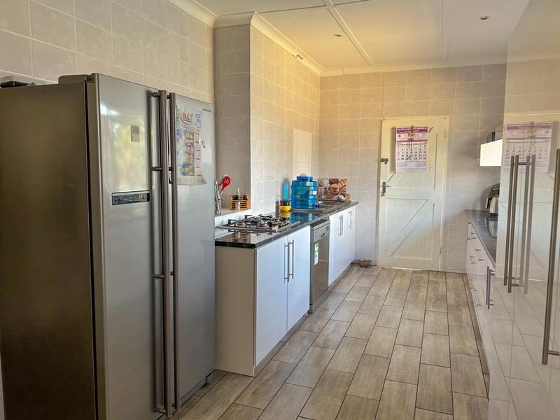 3 Bedroom Property for Sale in Discovery Gauteng