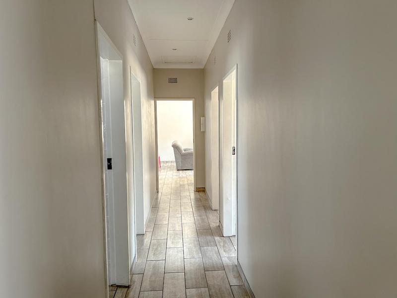 3 Bedroom Property for Sale in Discovery Gauteng