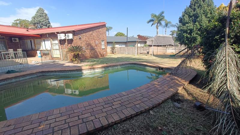 4 Bedroom Property for Sale in Sinoville Gauteng