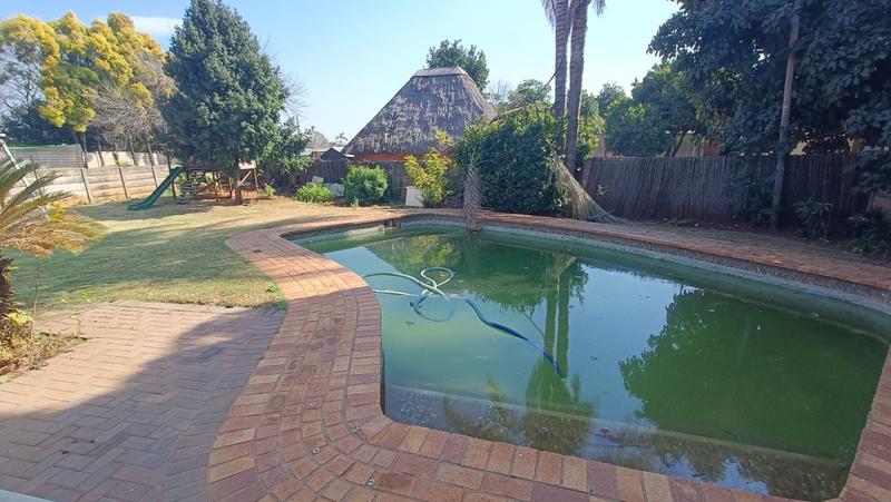 4 Bedroom Property for Sale in Sinoville Gauteng