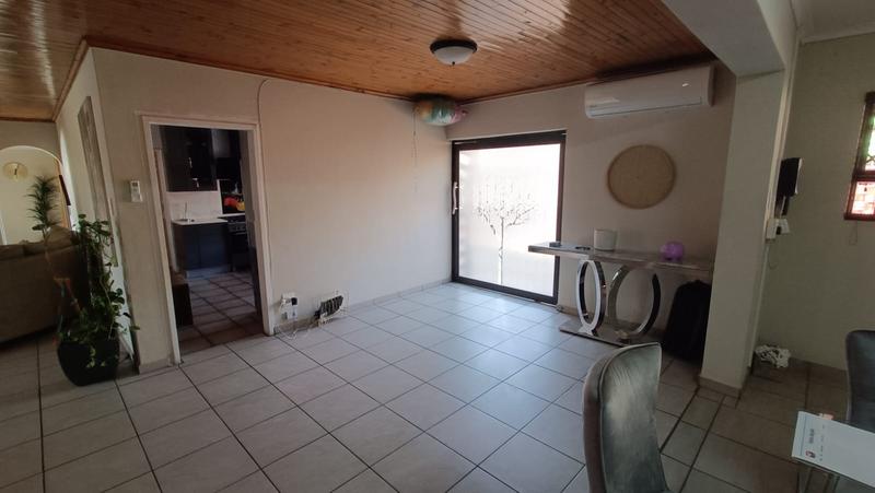 4 Bedroom Property for Sale in Sinoville Gauteng