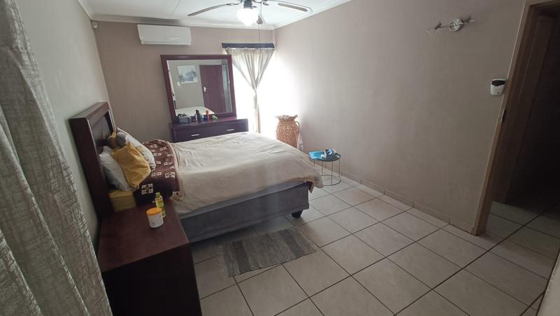 4 Bedroom Property for Sale in Sinoville Gauteng