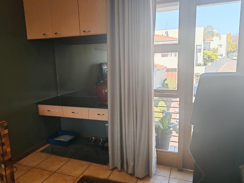 To Let 1 Bedroom Property for Rent in Bedfordview Gauteng