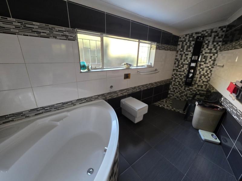3 Bedroom Property for Sale in Magalieskruin Gauteng