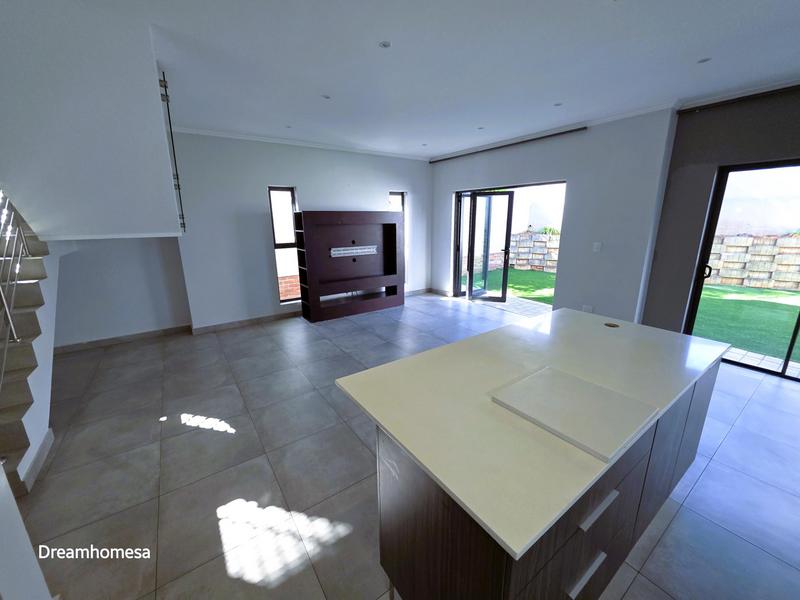 To Let 3 Bedroom Property for Rent in Morningside Gauteng