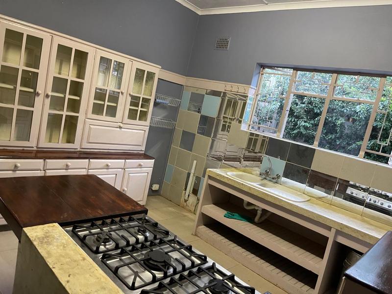 6 Bedroom Property for Sale in Bezuidenhout Valley Gauteng