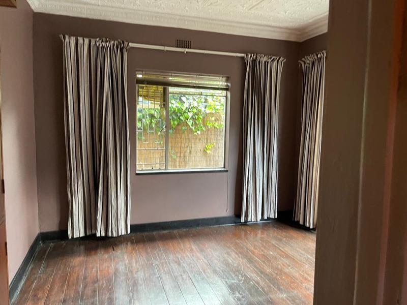 6 Bedroom Property for Sale in Bezuidenhout Valley Gauteng