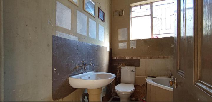 6 Bedroom Property for Sale in Bezuidenhout Valley Gauteng