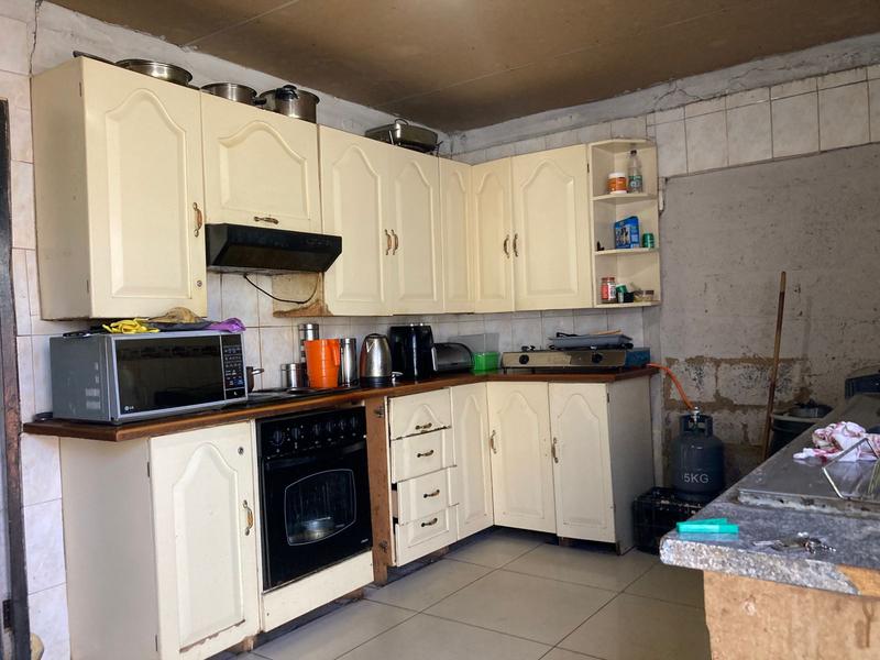5 Bedroom Property for Sale in Daveyton Gauteng