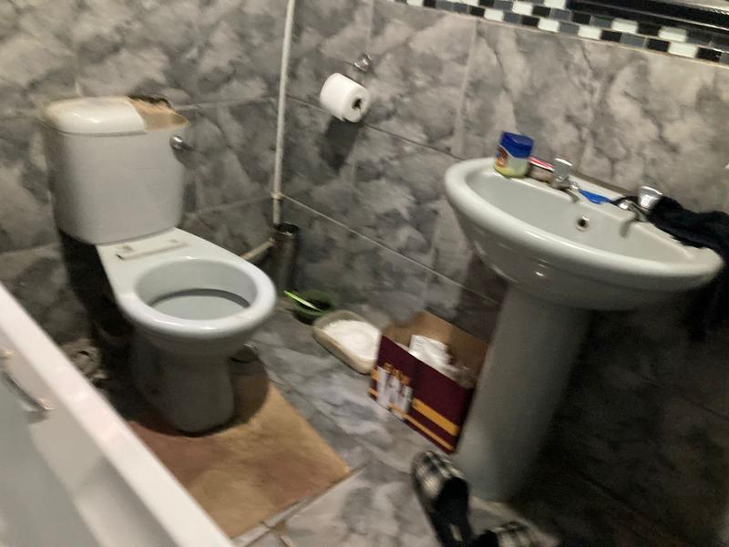 5 Bedroom Property for Sale in Daveyton Gauteng