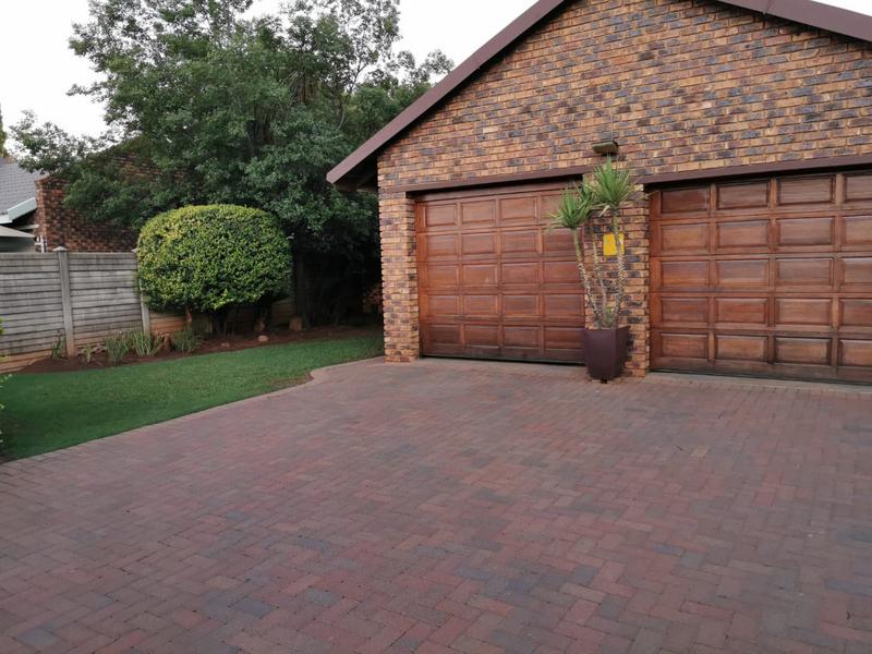 To Let 3 Bedroom Property for Rent in Golf Park Gauteng