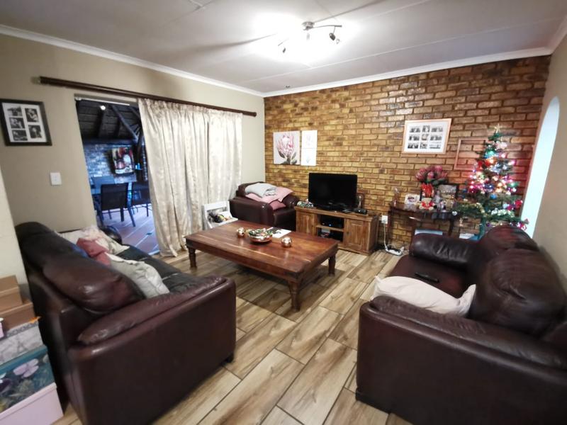 To Let 3 Bedroom Property for Rent in Golf Park Gauteng