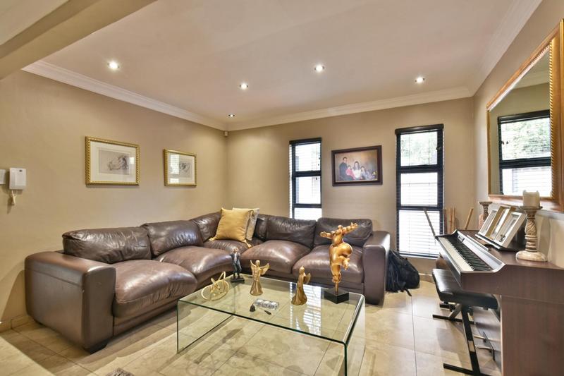 3 Bedroom Property for Sale in Bedfordview Gauteng