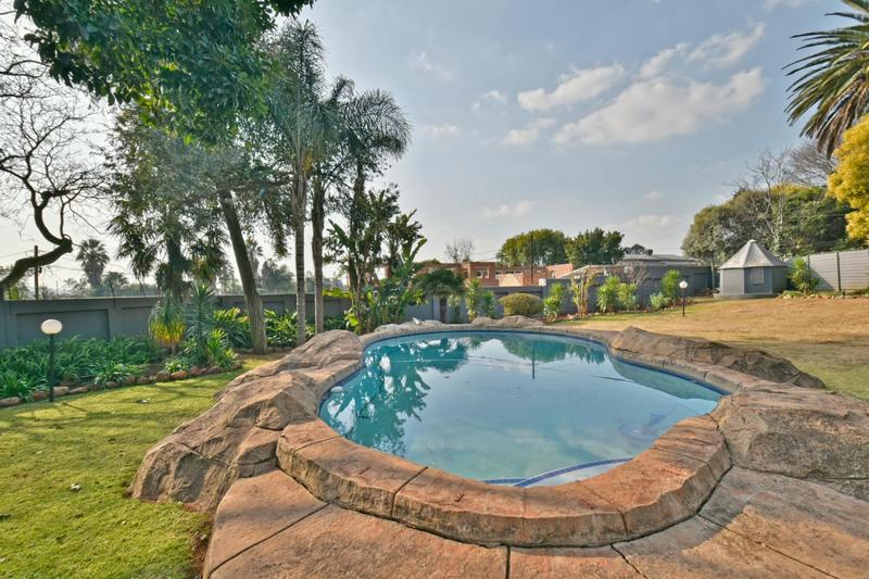 3 Bedroom Property for Sale in Bedfordview Gauteng
