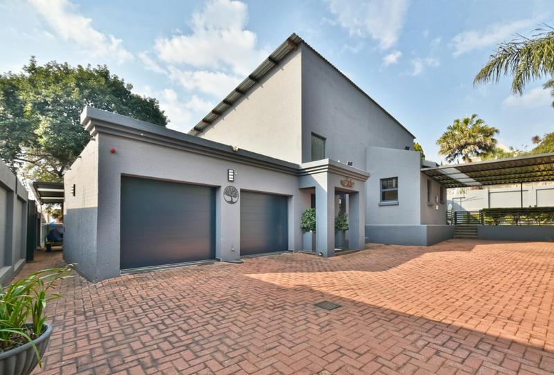 3 Bedroom Property for Sale in Bedfordview Gauteng