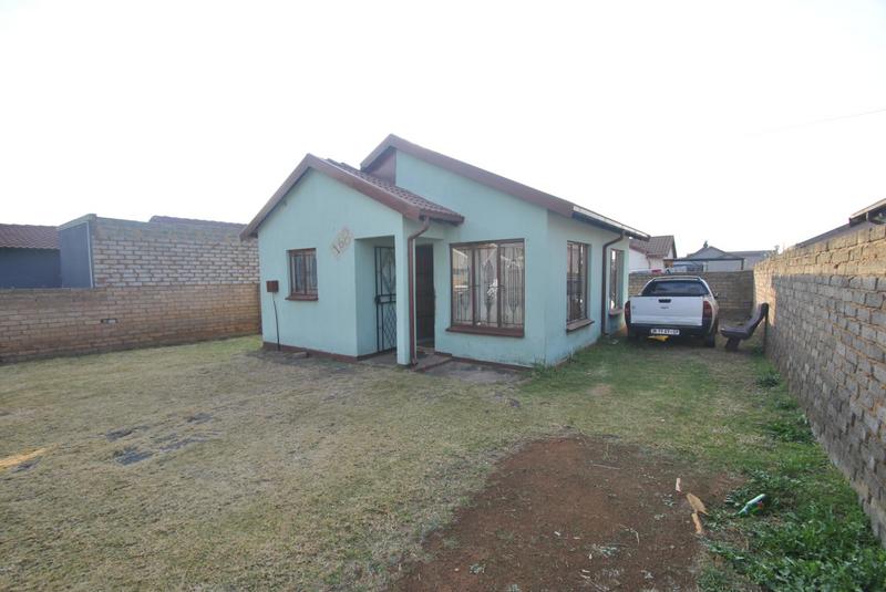 2 Bedroom Property for Sale in Dawn Park Gauteng
