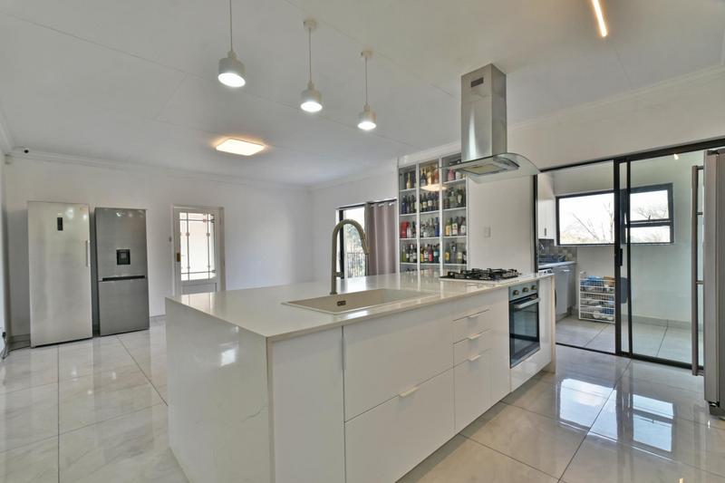 3 Bedroom Property for Sale in Cyrildene Gauteng