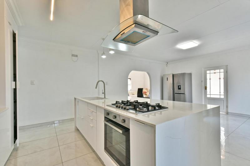 3 Bedroom Property for Sale in Cyrildene Gauteng