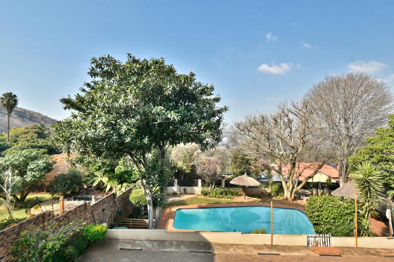 3 Bedroom Property for Sale in Cyrildene Gauteng