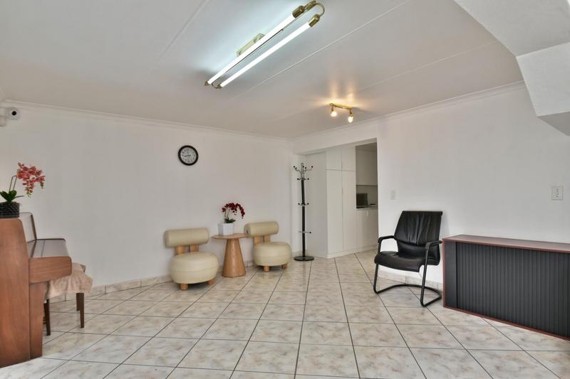 3 Bedroom Property for Sale in Cyrildene Gauteng