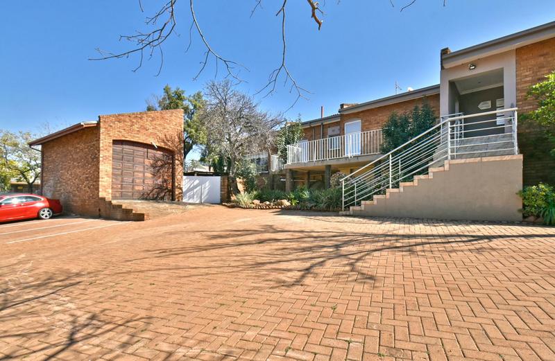 Commercial Property for Sale in Glenvista Gauteng