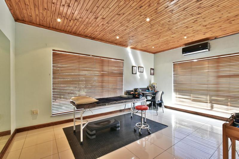 Commercial Property for Sale in Glenvista Gauteng