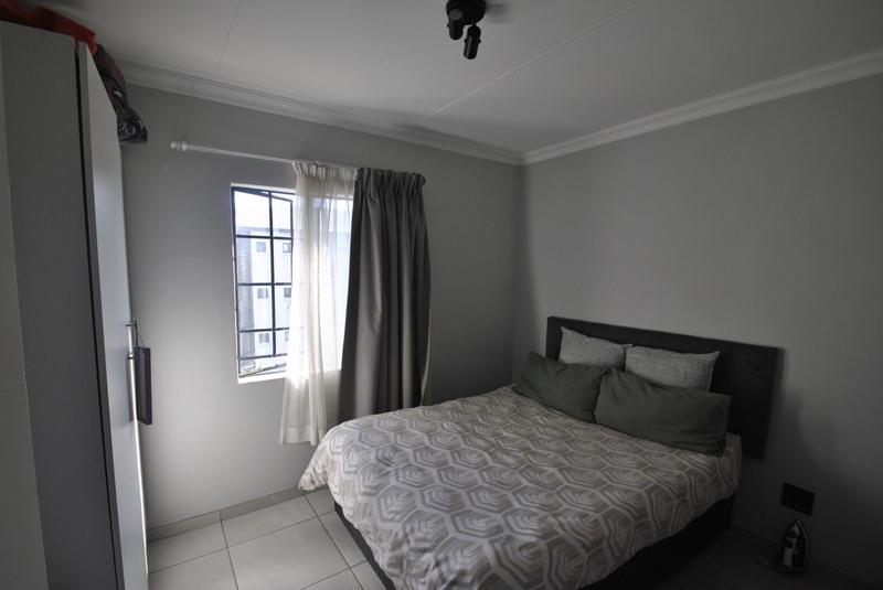 2 Bedroom Property for Sale in Fleurhof Gauteng