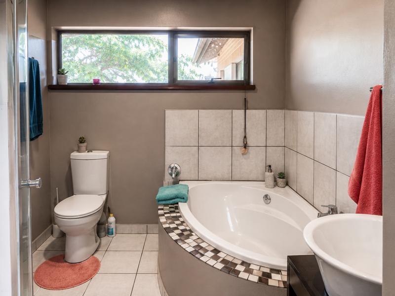 1 Bedroom Property for Sale in Randjesfontein A H Gauteng