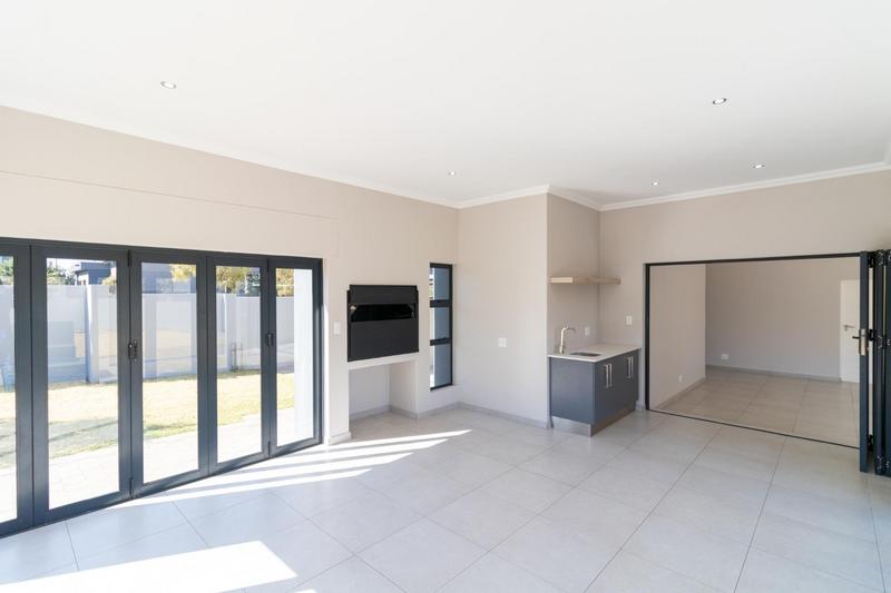 4 Bedroom Property for Sale in Midstream Estate Gauteng