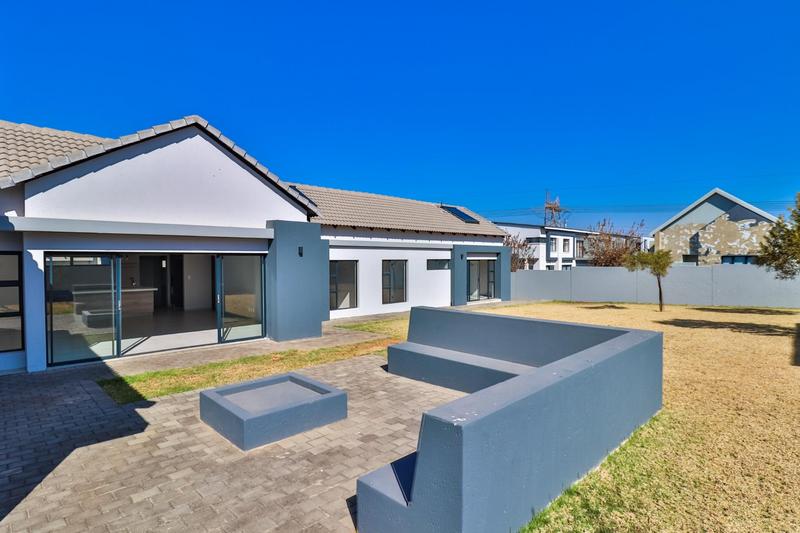 4 Bedroom Property for Sale in Midstream Estate Gauteng