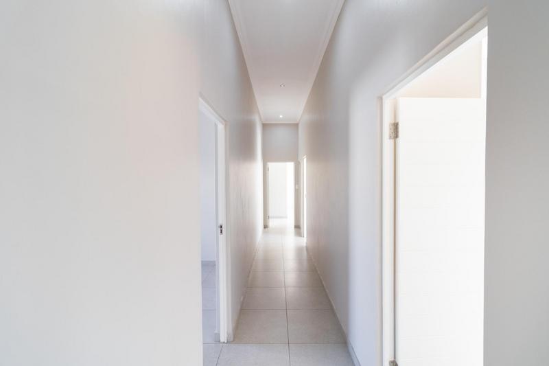 4 Bedroom Property for Sale in Midstream Estate Gauteng