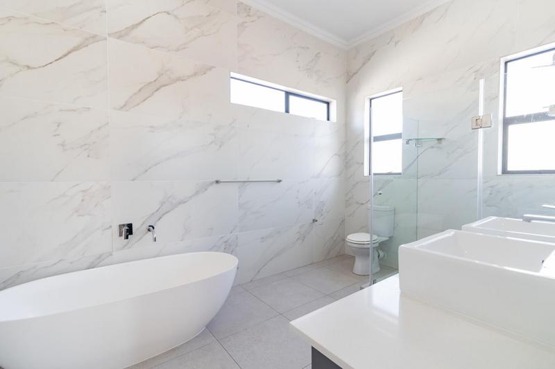 4 Bedroom Property for Sale in Midstream Estate Gauteng