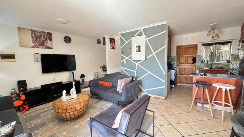 To Let 2 Bedroom Property for Rent in North Riding Gauteng