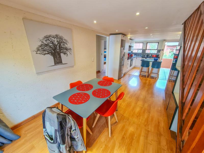 To Let 2 Bedroom Property for Rent in Sunninghill Gauteng