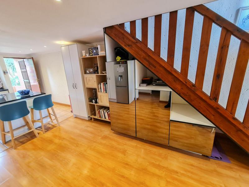 To Let 2 Bedroom Property for Rent in Sunninghill Gauteng