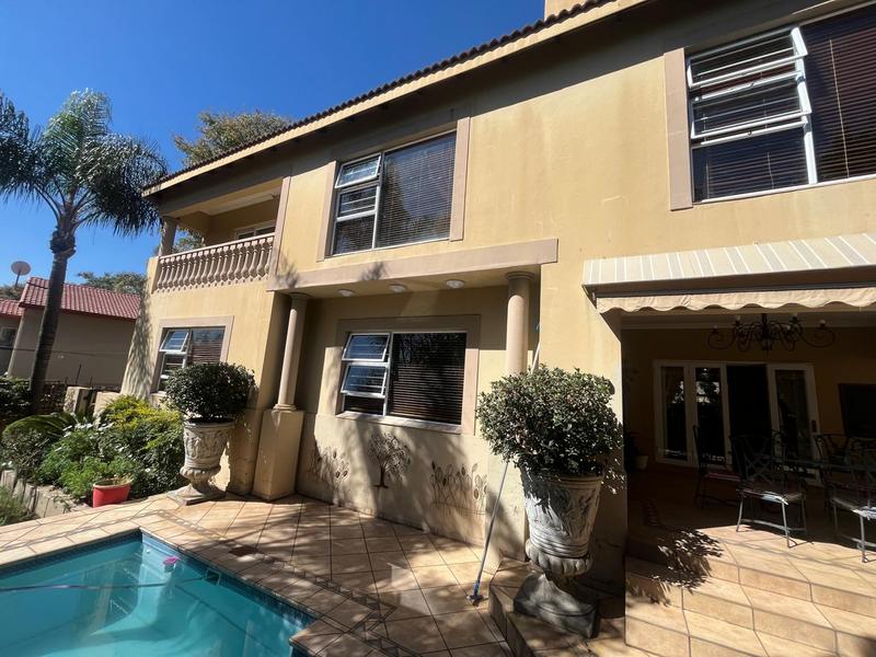 To Let 4 Bedroom Property for Rent in Waterkloof Ridge Gauteng