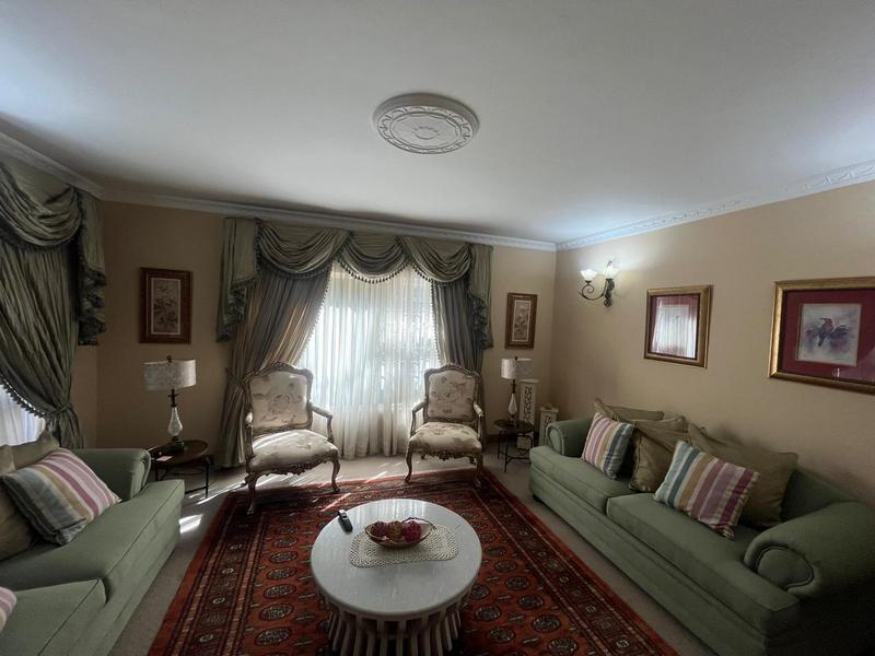 To Let 4 Bedroom Property for Rent in Waterkloof Ridge Gauteng
