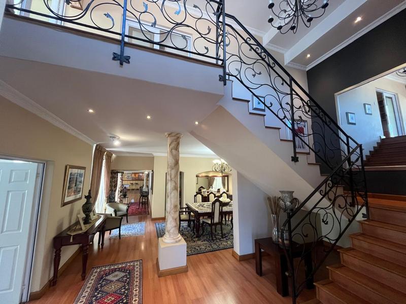To Let 4 Bedroom Property for Rent in Waterkloof Ridge Gauteng