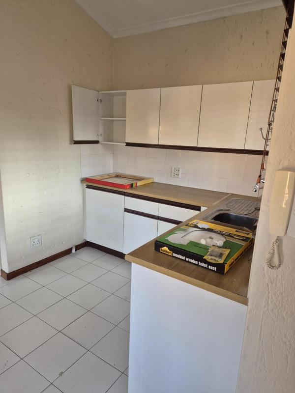 To Let 1 Bedroom Property for Rent in Bedfordview Gauteng