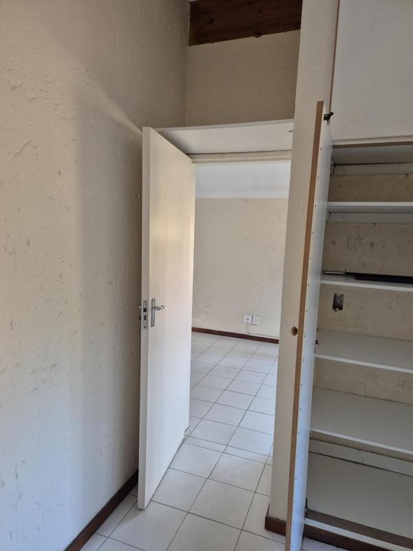 To Let 1 Bedroom Property for Rent in Bedfordview Gauteng