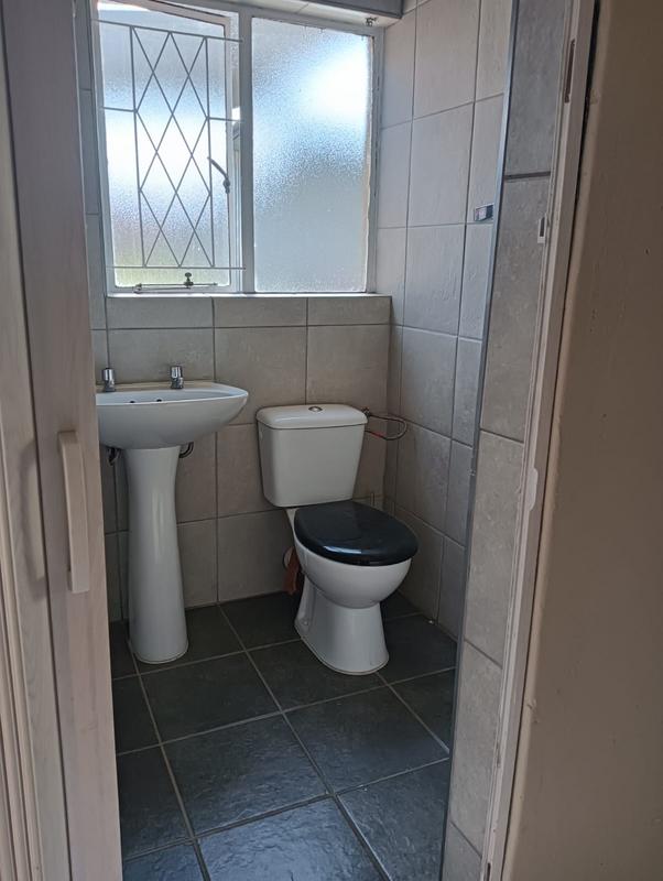 To Let 1 Bedroom Property for Rent in Marlands Gauteng