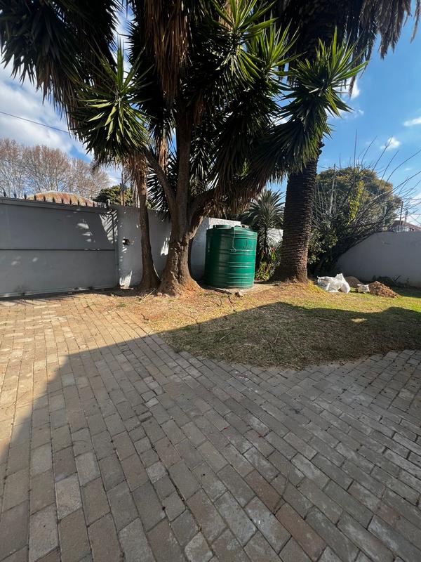 To Let 3 Bedroom Property for Rent in Orange Grove Gauteng