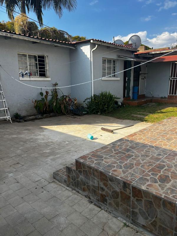 To Let 3 Bedroom Property for Rent in Orange Grove Gauteng