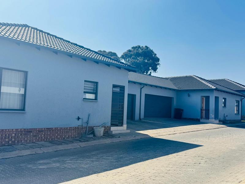 3 Bedroom Property for Sale in Parkrand Gauteng