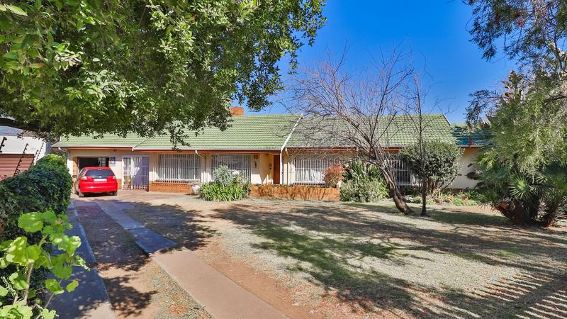 4 Bedroom Property for Sale in Northmead Gauteng